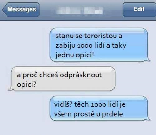 SMS: Opica VS tisíc ľudí